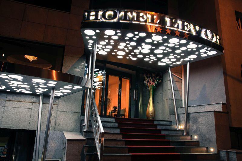 Kosher Hotel Lev Or Bükreş Dış mekan fotoğraf