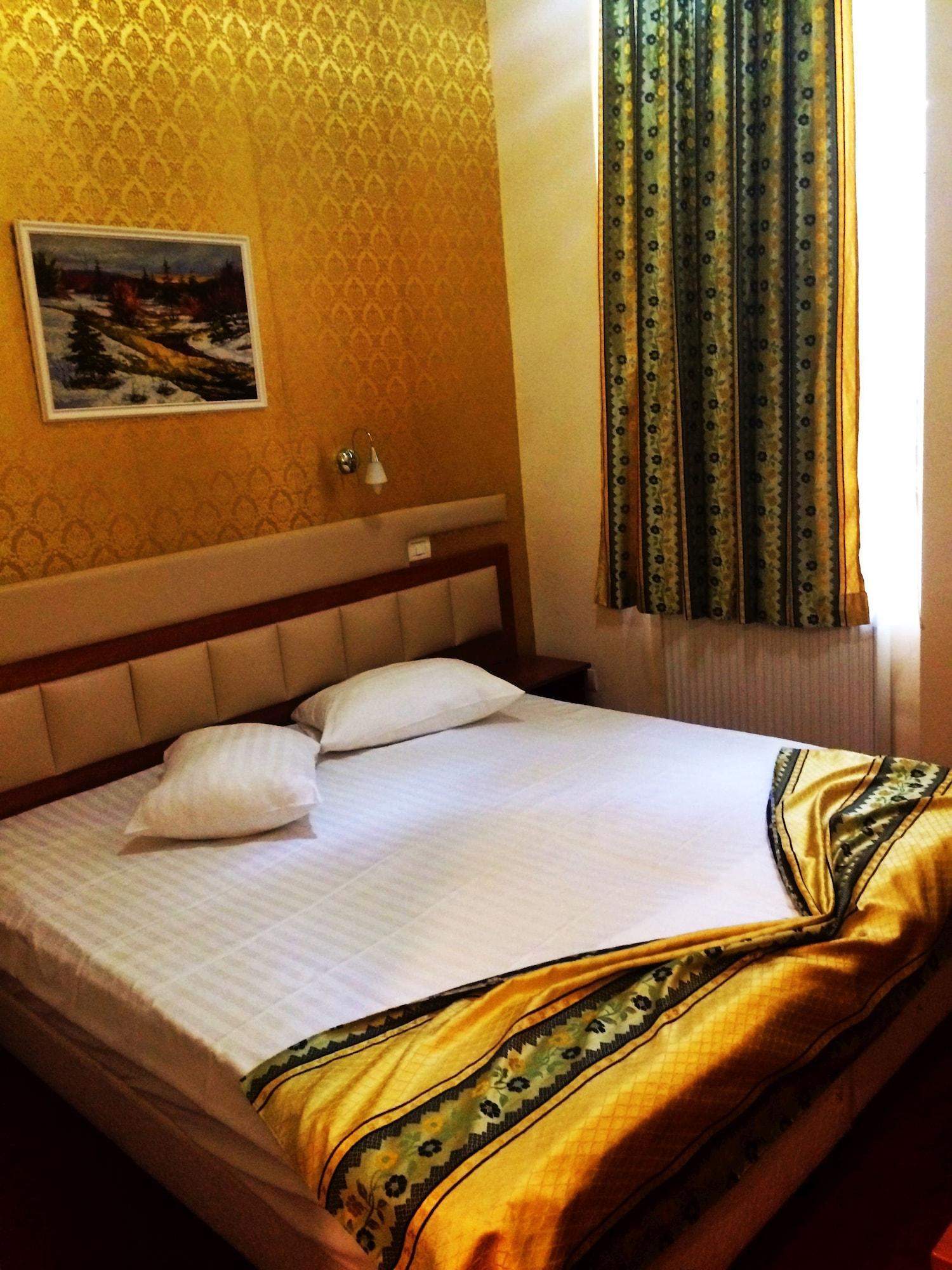 Kosher Hotel Lev Or Bükreş Dış mekan fotoğraf