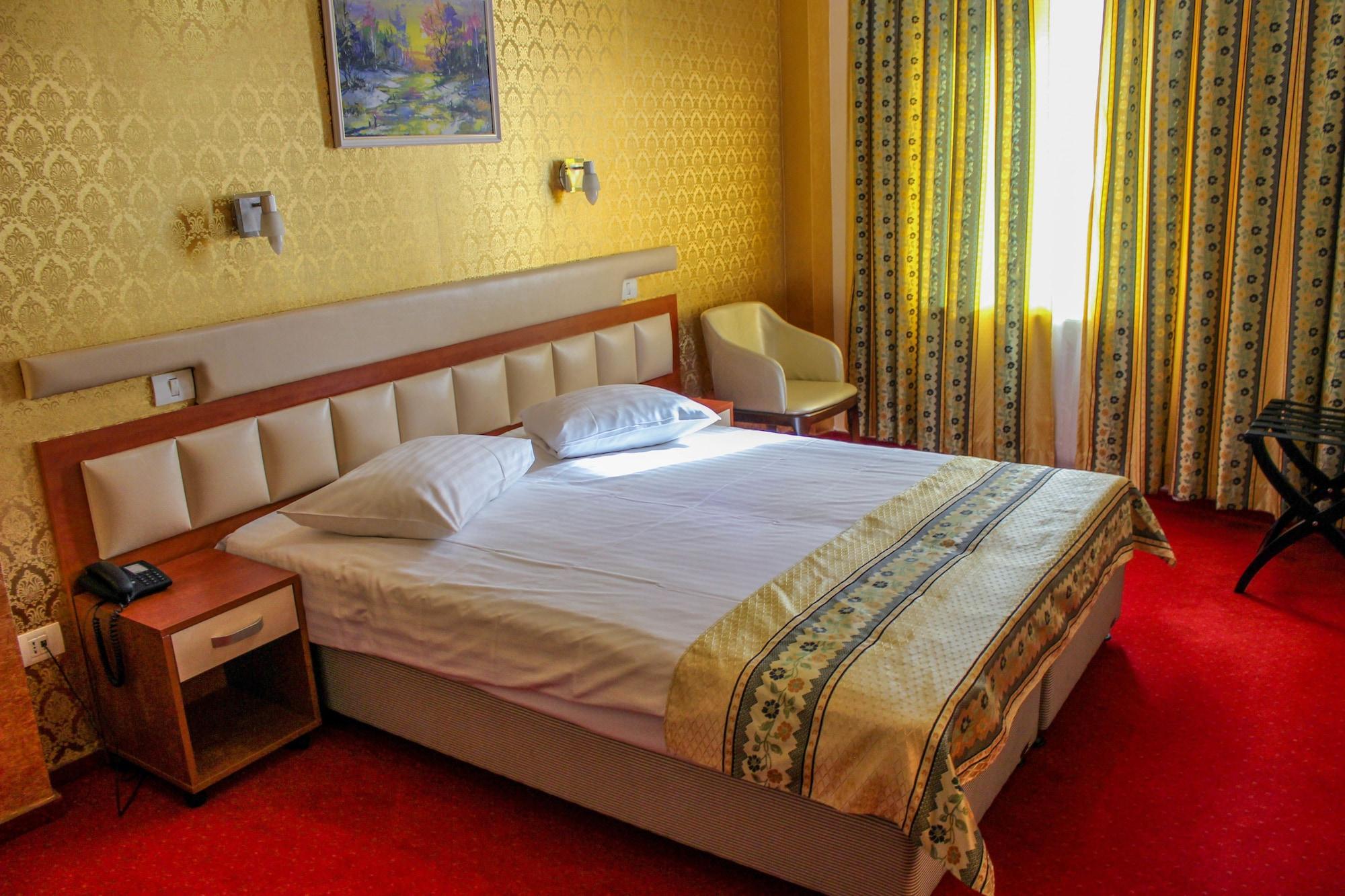 Kosher Hotel Lev Or Bükreş Dış mekan fotoğraf