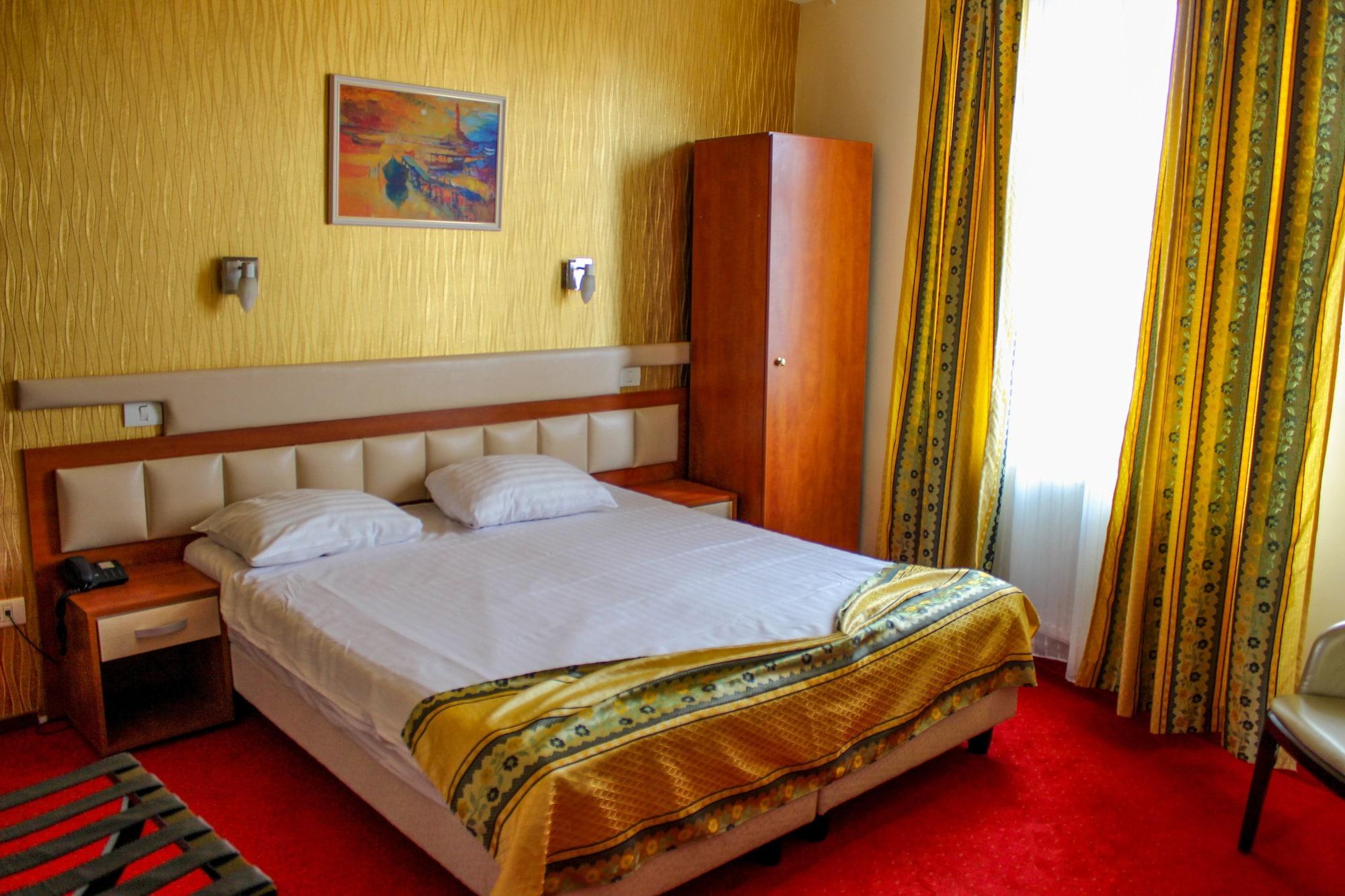 Kosher Hotel Lev Or Bükreş Dış mekan fotoğraf