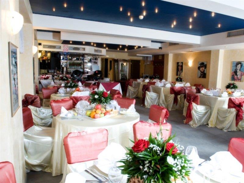 Kosher Hotel Lev Or Bükreş Dış mekan fotoğraf