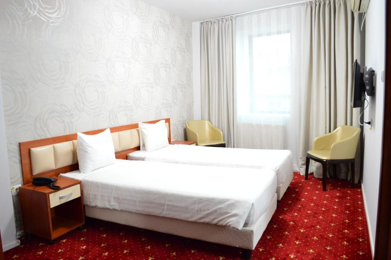 Kosher Hotel Lev Or Bükreş Dış mekan fotoğraf