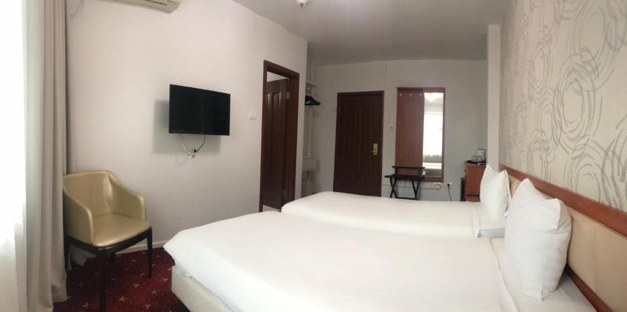 Kosher Hotel Lev Or Bükreş Dış mekan fotoğraf